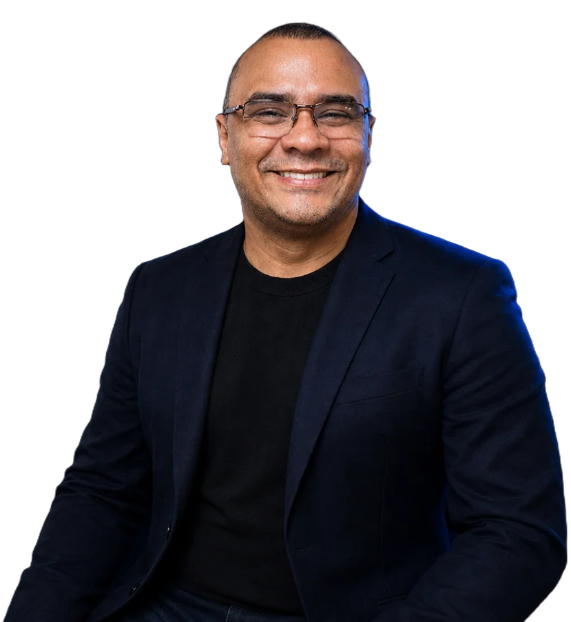 Retrato de Rodrigo Sousa, especialista em soluções web e automações